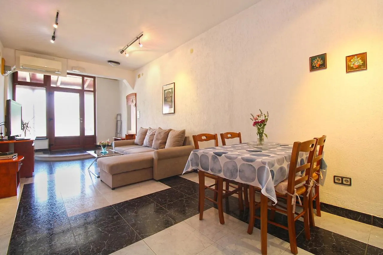 Apartment Pula 2281 Croatia
