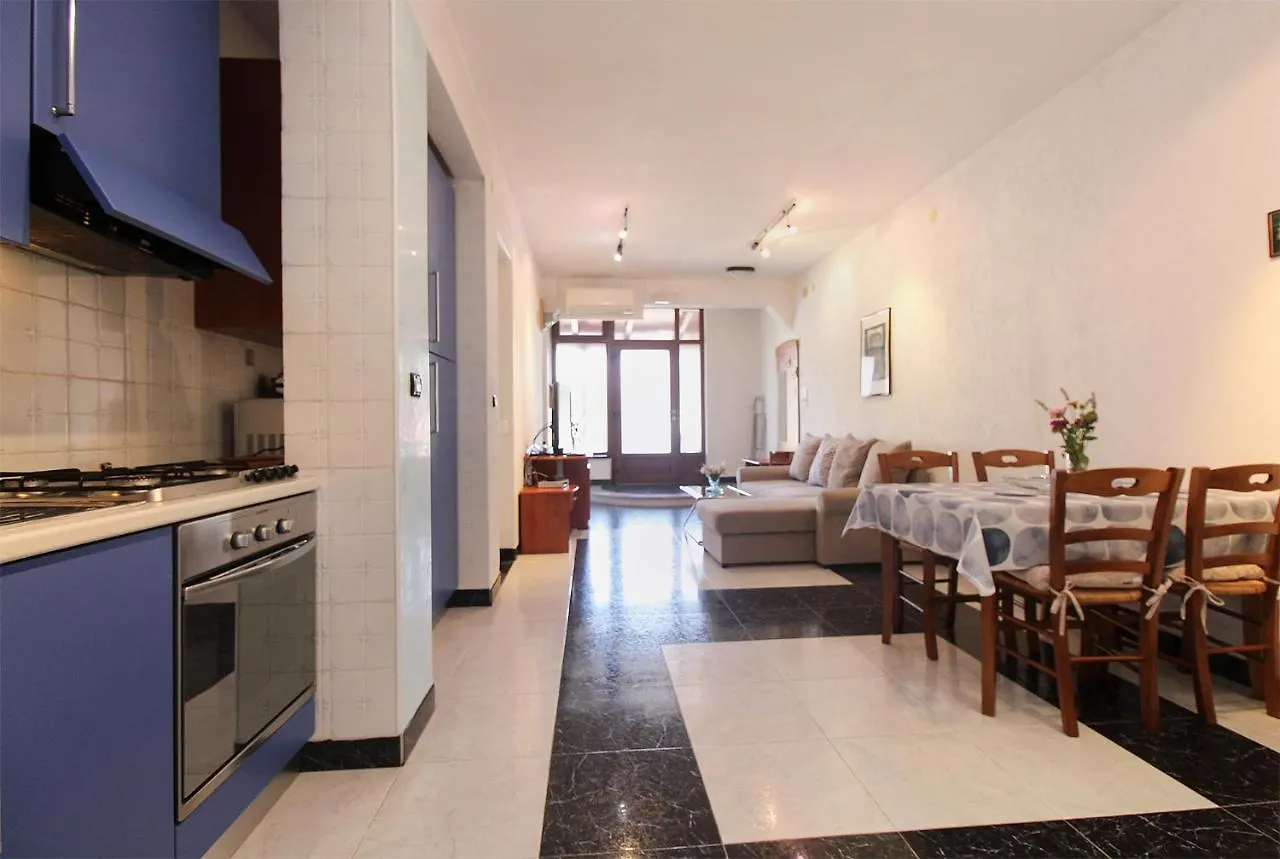 Apartment Pula 2281 Croatia