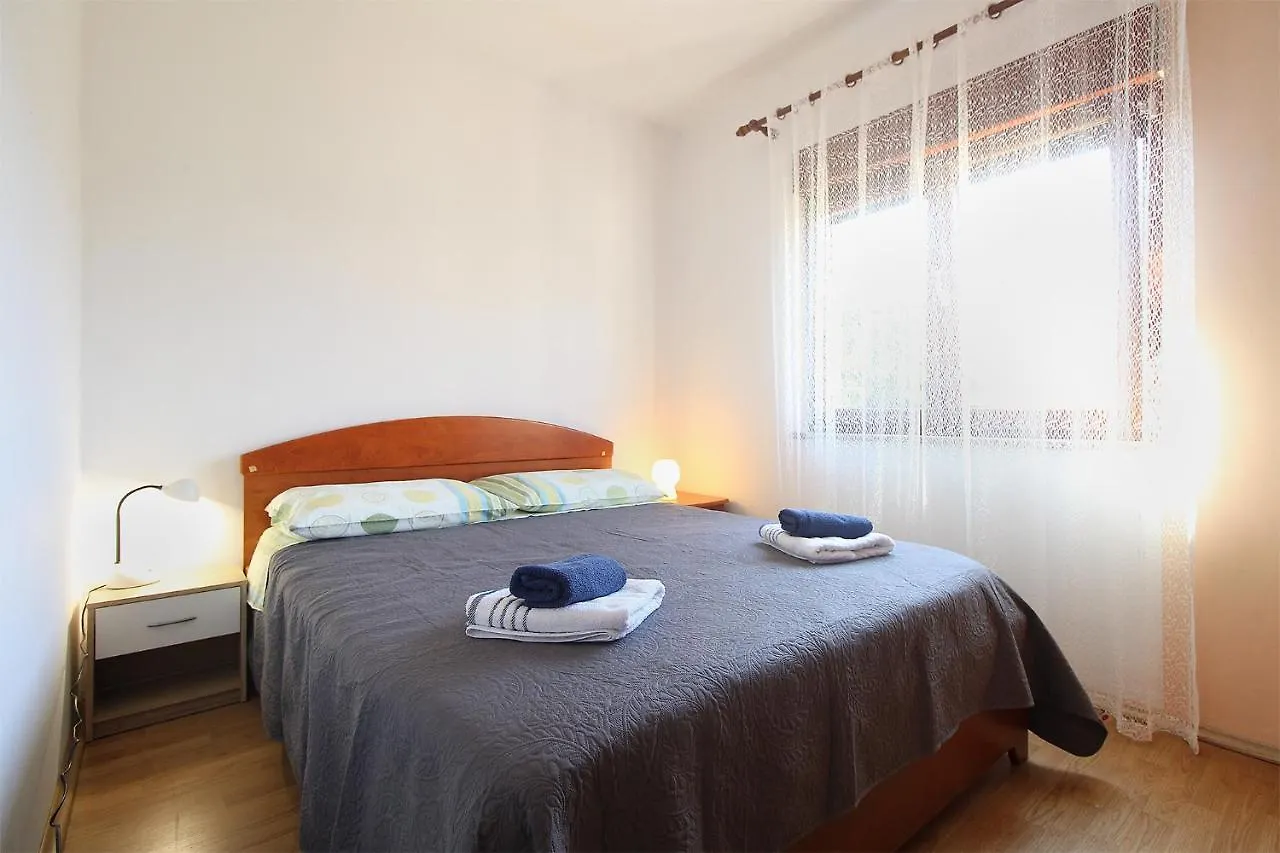 Apartment Pula 2281